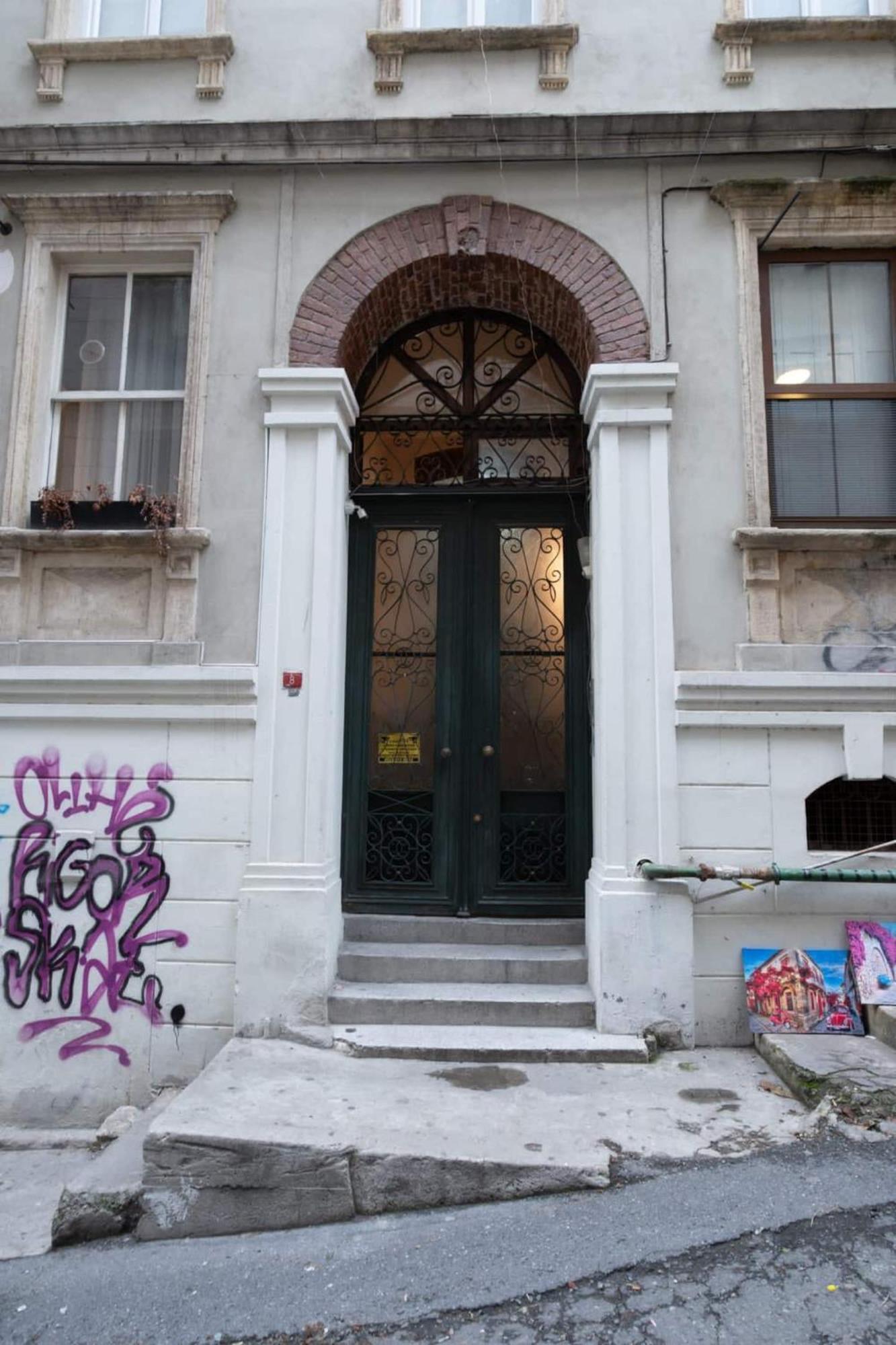 Daire Spacious Rustic 2 Bedroom Few Steps From Galata Tower *