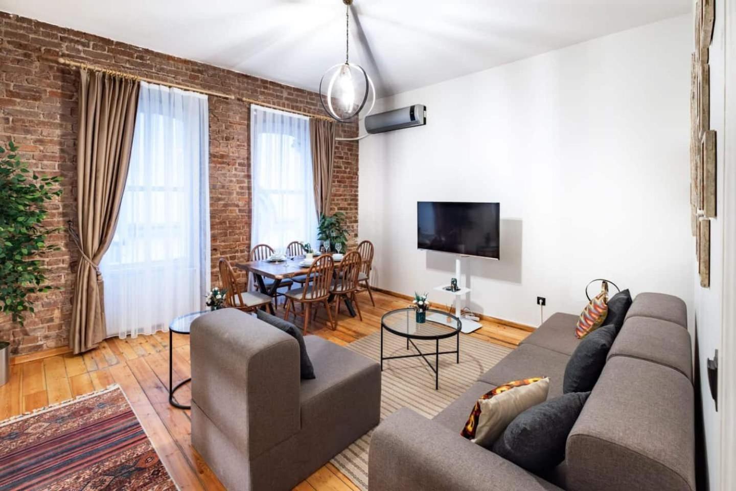 Daire Spacious Rustic 2 Bedroom Few Steps From Galata Tower *